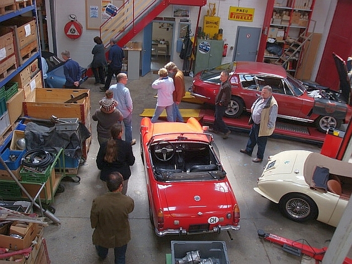 2010-05 Jensen Car Club zu Besuch 064.jpg